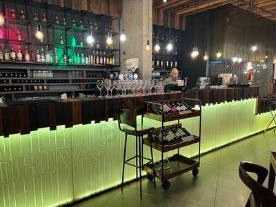 Quitral Fuego Y Cava