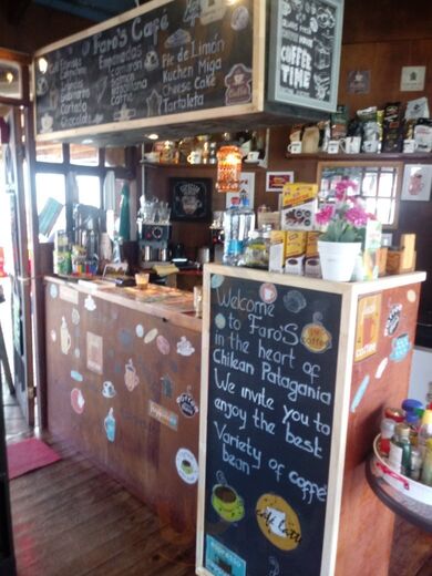 Faro's Cafe
