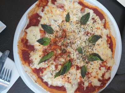 Pasta E Basta - Isidora Goyenechea