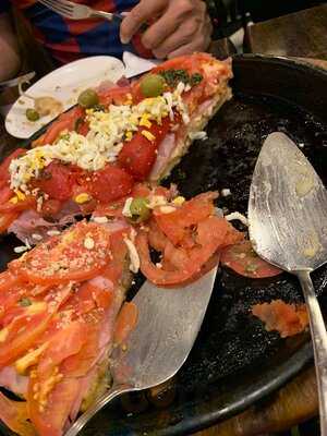 La Argentina Pizzeria