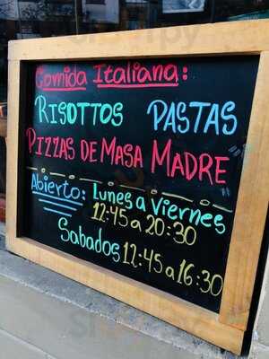 Clemenza, Pizza, Pasta & Cantina