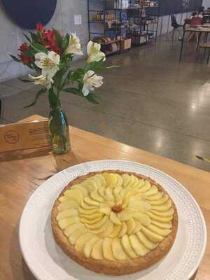 Loma - Café & Restaurante