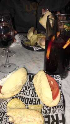 100 Montaditos