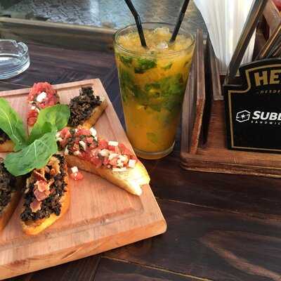 Sublime Sándwich Bar