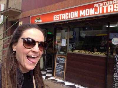 Estación Monjitas