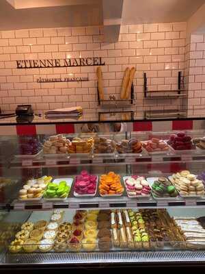 Etienne Marcel Pâtisserie Française Ñuñoa