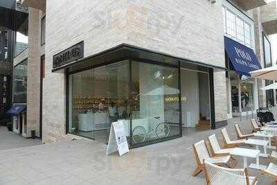 Moritz Eis Casacostanera