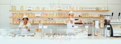 Moritz Eis Casacostanera