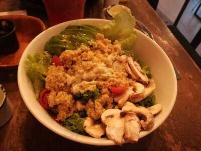 Amado 27 Bar & Cocina