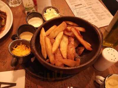 Amado 27 Bar & Cocina