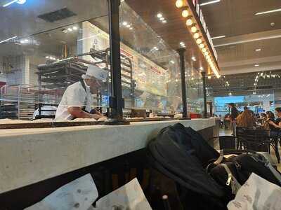 La Lucha Sanguchería Criolla