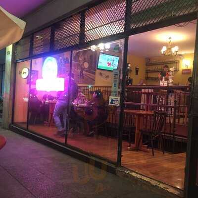 Chinchinero Sanguchería & Cervecería