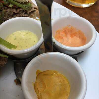 Chinchinero Sanguchería & Cervecería