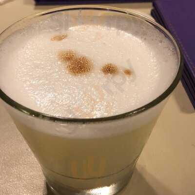 Entre Piscos Restobar