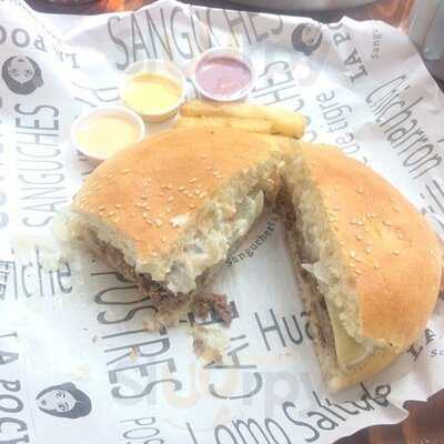 La Pocha Sangucheria Y Cevichería Peruana