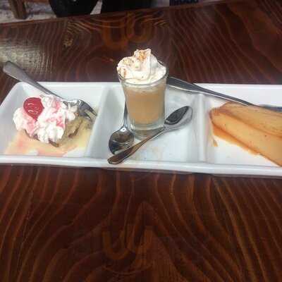 La Pocha Sangucheria Y Cevichería Peruana