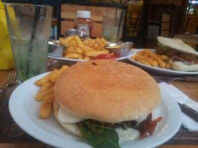 Metropol Sandwich Bar