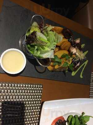 Bazzar Restaurant & Bar