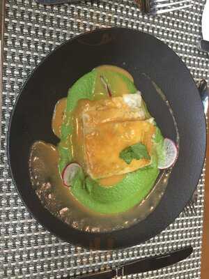 Bazzar Restaurant & Bar