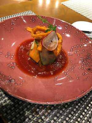 Bazzar Restaurant & Bar