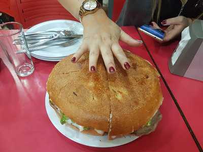 Restaurant Donde El Guaton