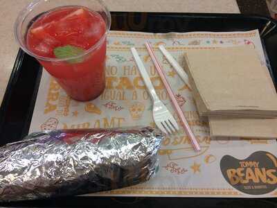 Tommy Beans Parque Arauco