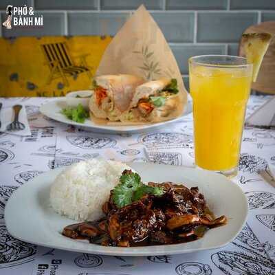 Pho & Banh Mi