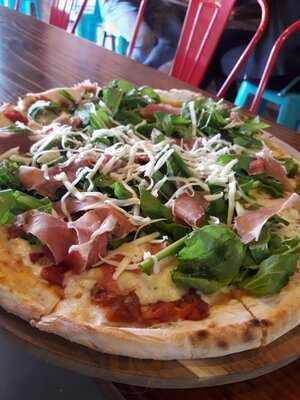 Pizzeria Mano A Mano