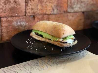 Sanjatan Café Bistró