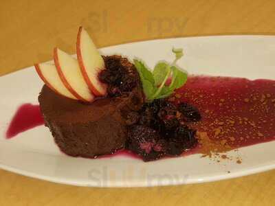 Syros Bar & Restaurant