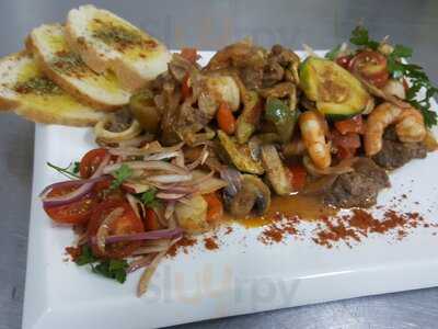 Syros Bar & Restaurant