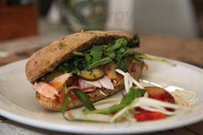 Cafetería Verde & Café