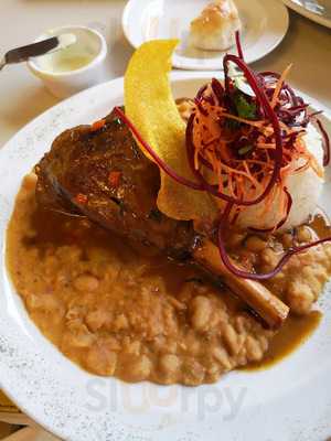 Restaurant Mama Kuna