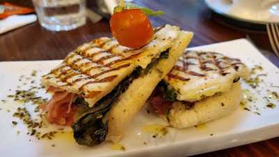 Santa Filomena Bakery Cafe