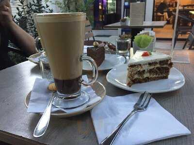 My Cafe & Patisserie