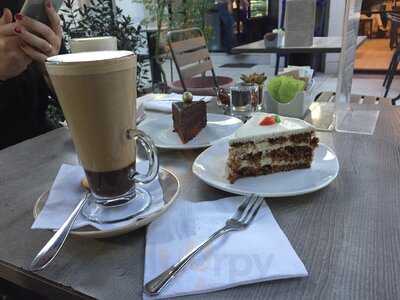 My Cafe & Patisserie