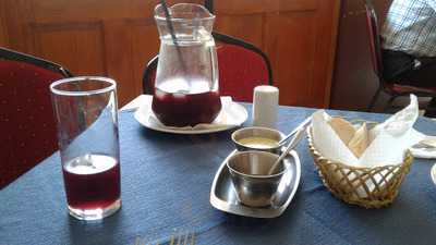 Los Delfines Del Perú