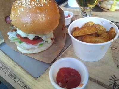 La Sangucheria Del Barrio