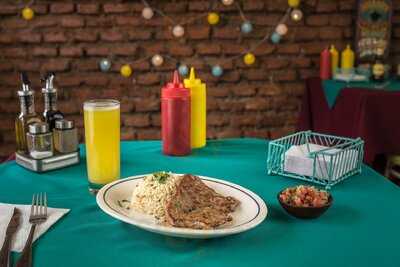 Fuente Las Mechadas - Sangucheria Chilena