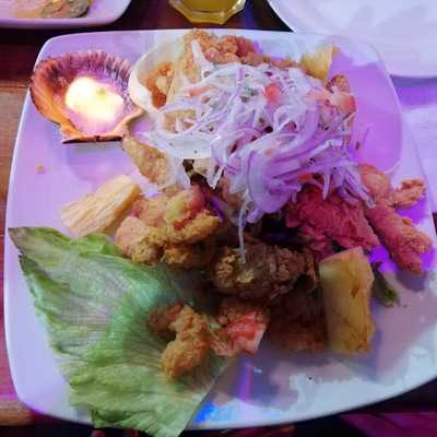 Restorant Y Sangucheria Barrio Peru