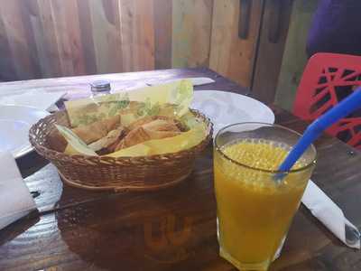 Restorant Y Sangucheria Barrio Peru