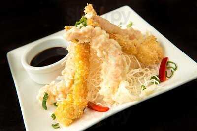 La Susheria Rolls And Wok