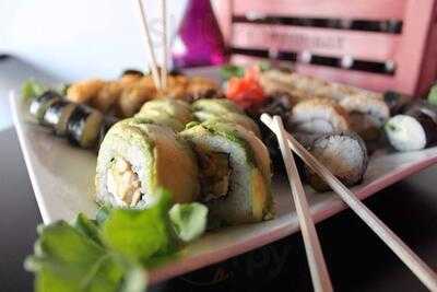 La Susheria Rolls And Wok