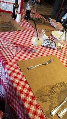 A Tavola Trattoria Lounge