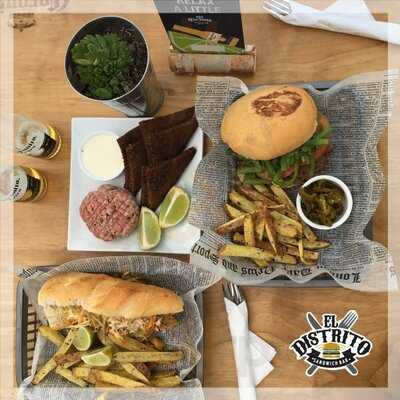 El Distrito Sandwich Bar
