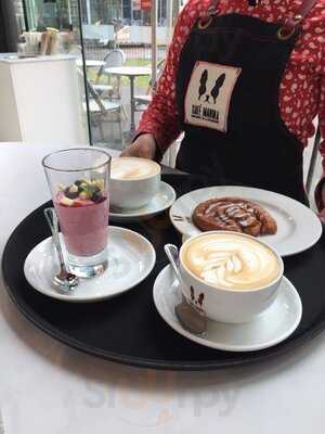 Cafe Manola