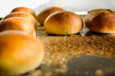 Rezintto Bistró & Bar