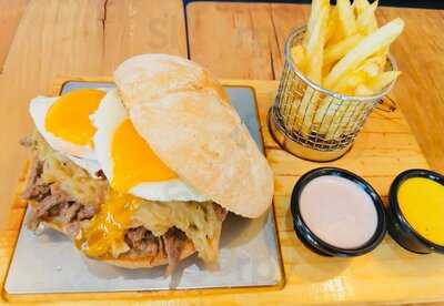 Sangucheria La Fusion Gourmet