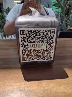 Bite Me Organic Burger