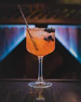 Martina Lounge Bar